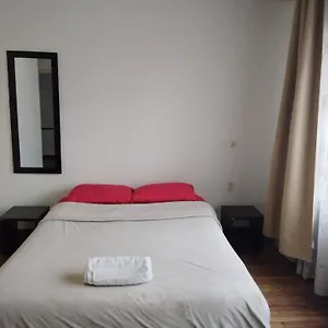  Pensión Casa En Ubicada En Zona